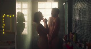 Fat Ass Margot Bancilhon, Camille Raza nude - Ami-ami (2018) Off