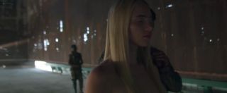 Kissing Suki Waterhouse naked - Future World (2018) Caliente