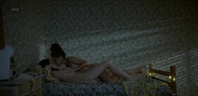 Firsttime Bella Camero nude, Sol Menezzes nude - Desnude s01e05 (2018) Arabe - 1