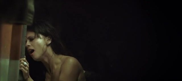 Gayemo Kassandra Kanaar nude - One Buck (2017) Safada - 1