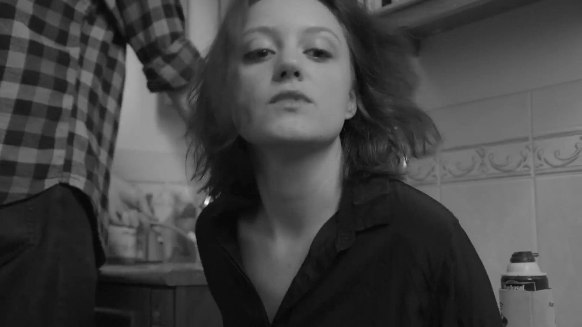 Close Up Eleanore Pienta, Joanna Arnow nude – Bad at Dancing (2015) Beard
