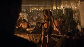 Spooning Mary Helen Sassman, Carly Jowitt nude – The Leftovers (Season03, Episode05) 1080p