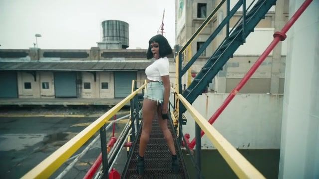 Ava Devine Azealia Banks sexy music - Anna Wintour (2018) Money Talks - 2