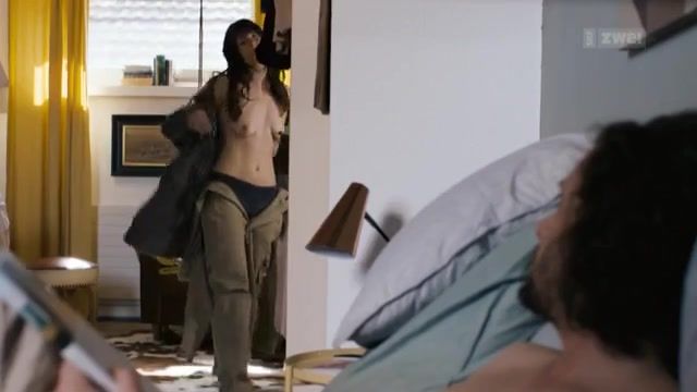 Spanking Vera Bommer nude - Seitentriebe S01E04 (2018) Putita - 1