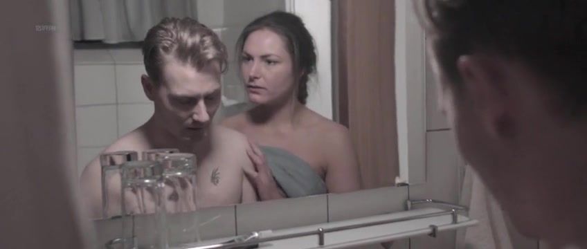 Threesome Anina Kjeldsen naked - Mellem Himmel Og Helvede (2017) Culos - 2