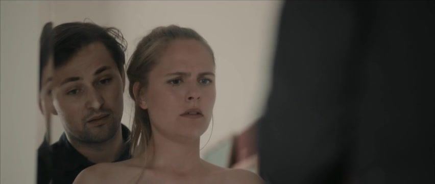 Pof Mille Mikie Hansen naked - Ellen (2017) Lesbian threesome