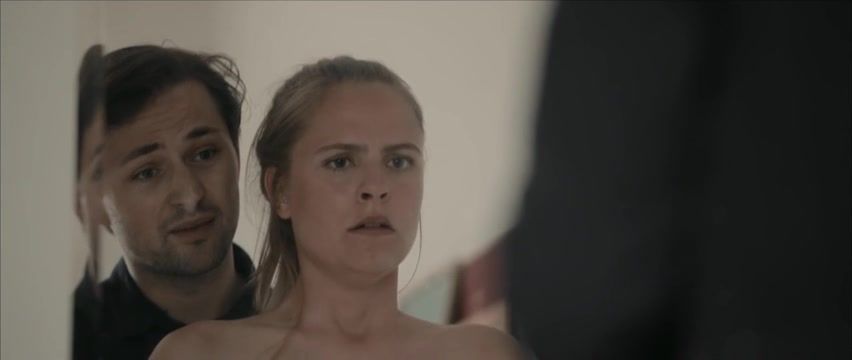 Pof Mille Mikie Hansen naked - Ellen (2017) Lesbian threesome - 1