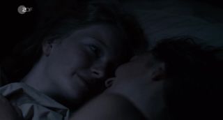 Hanime Die Familie - Lesbian Sex Movie Rico