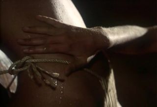 ThePhoenixForum Lesby Sex Scene - Caged - Le prede umane Jerking