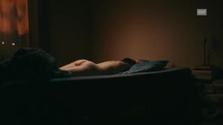 Cumswallow Elsa Langnase nude - Nr. 47 s01e01 (2018) Pregnant
