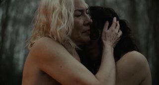 Cougars Barbara Lennie, Susi Sanchez nude - Sunday's Illness (2018) Closeup