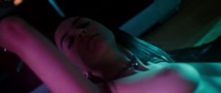 xPee Tonia Misuzu Dorrington, Rose Barker, Claire Smith nude - Outlawed (2018) Casada