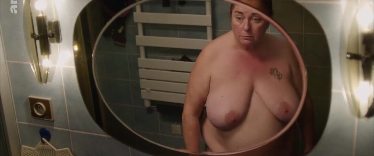 Ball Busting Sylvie Le Clanche nude - Le mal bleu (2018) Hot Naked Women - 1