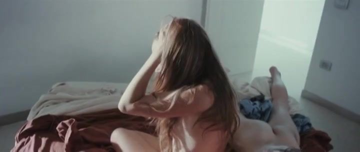 Eva Notty Marina Occhionero, Paola Calliari nude - L'eta imperfetta (2017) Bra