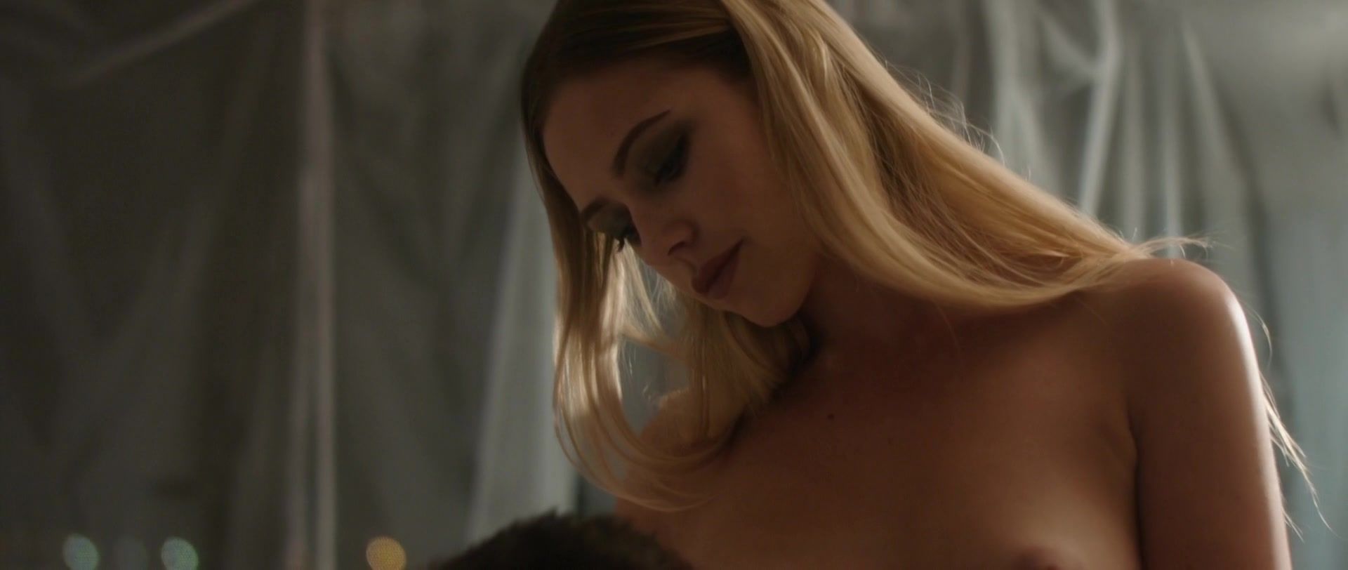 Girlongirl Jessica Norris nude - Outlawed (2018) Movies
