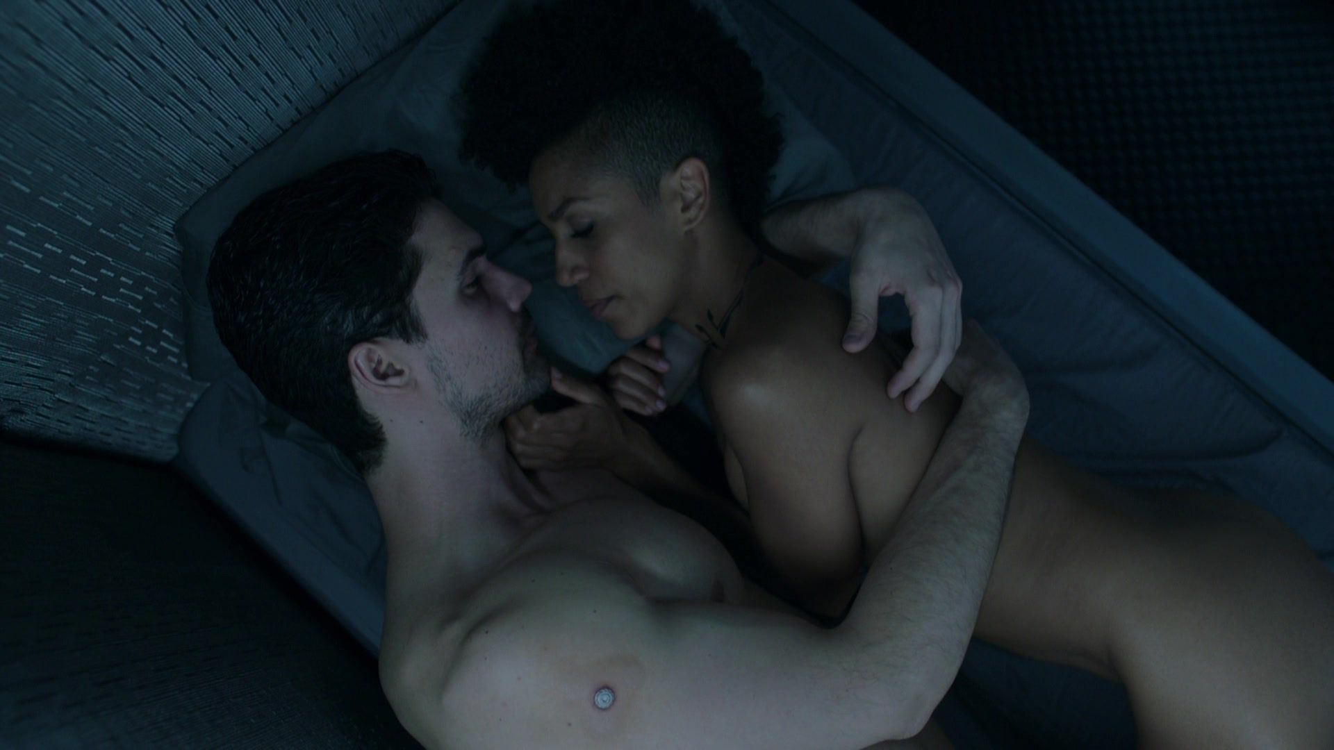 Couch Dominique Tipper nude - The Expanse s03e06 (2018) Porn Blow Jobs - 1