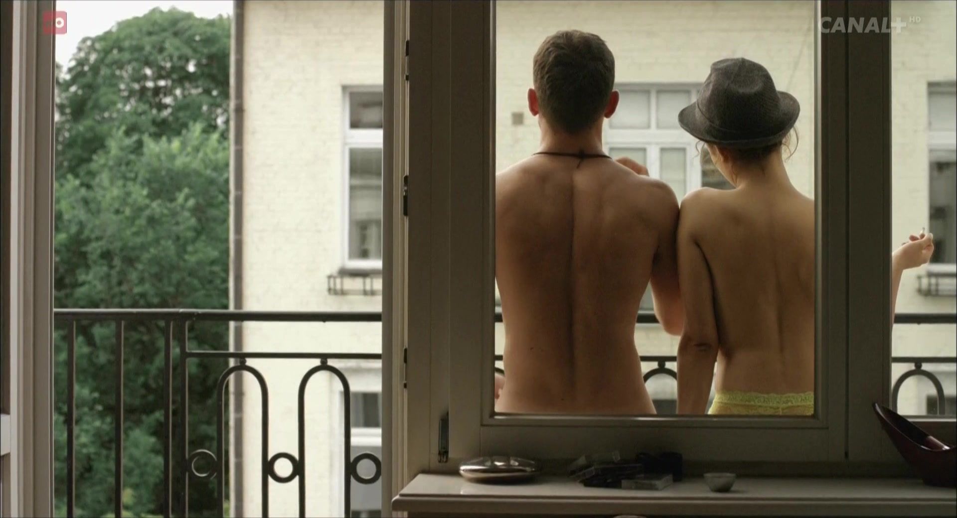 Butthole Aleksandra Hamkalo nude - Big Love (2012) Freak - 1