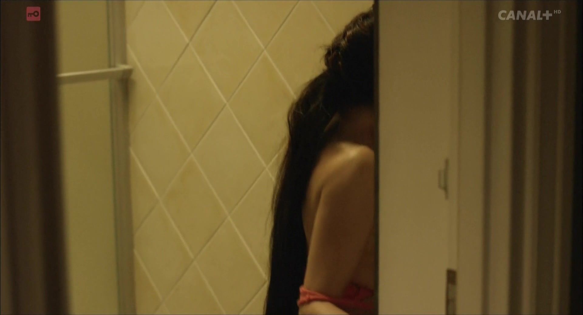 Spying Aleksandra Hamkalo nude - Big Love (2012) Mexico - 1