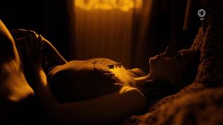 MagicMovies Alice Dwyer nude - Tatort e1045 (2018) Ass Licking