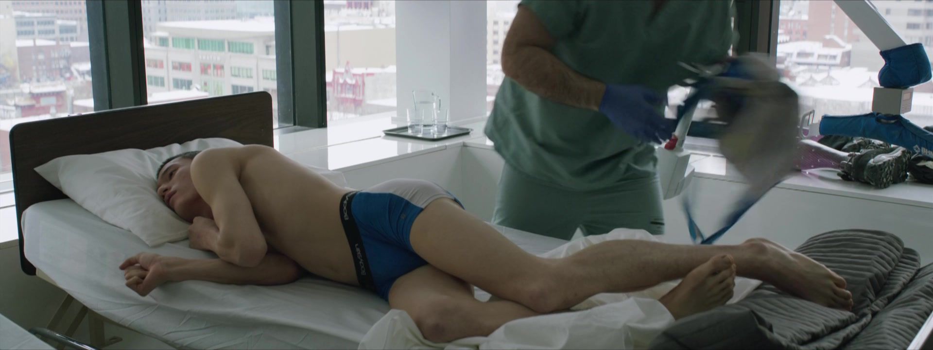 Casada Maxime D.-Pomerleau nude - Prends-moi (2014) Doctor - 2