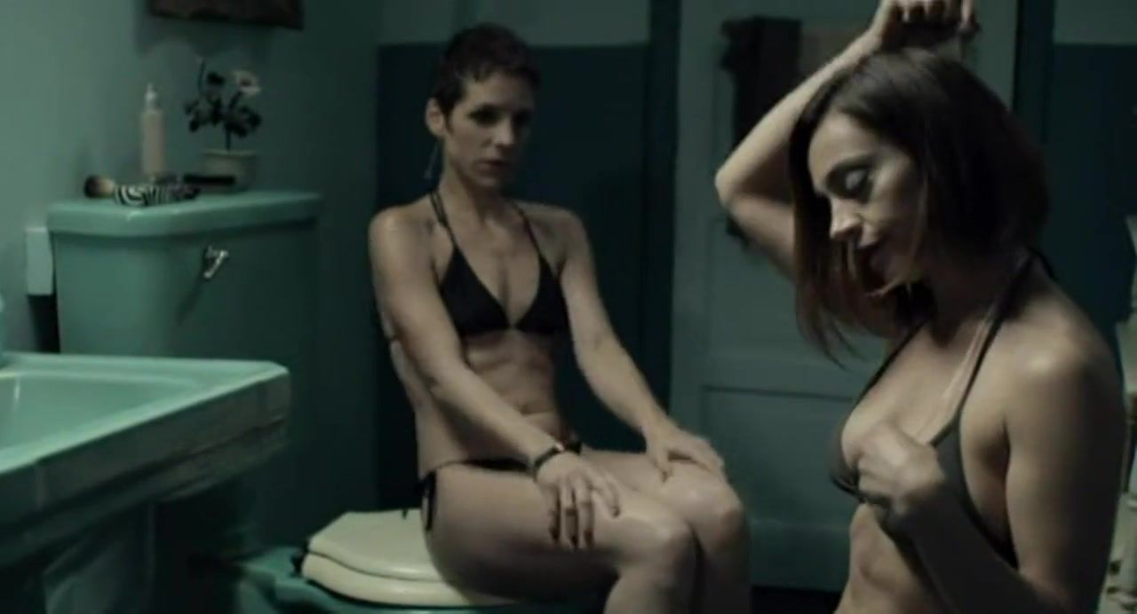 Oral Sex Claudia Burr nude - Baby Shower (2011) Dom