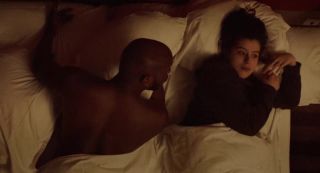 Teenporn Souad Arsane nude - A genoux les gars (2018) Gay Trimmed