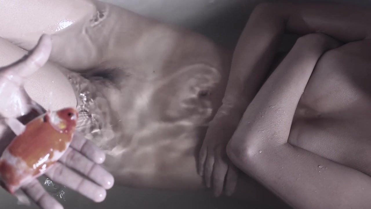 Jerk Off Kya Shin nude - Los Regresos (2014) Panties