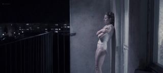 PornoLab Julia Kijowska, Marta_Nieradkiewicz - Zjednoczone stany milosci (2016) Natural Boobs