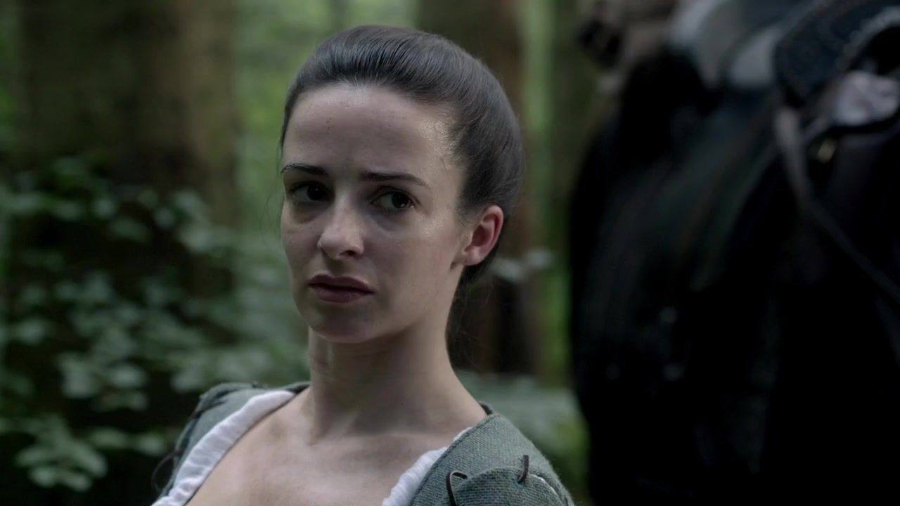 Licking Pussy Laura Donnelly - Outlander s01e14 (2015) Hindi