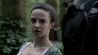 Carro Laura Donnelly - Outlander s01e14 (2015) Sem Camisinha